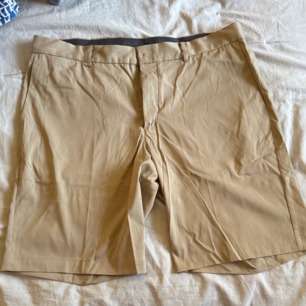 Nike Men's Beige Flat Front Shorts